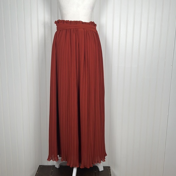 Size 2X | Ashley Stewart| pleated skirt - Picture 8 of 14
